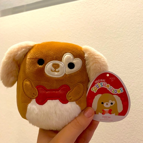 Delroy doggie mini squishmallow - Picture 1 of 5